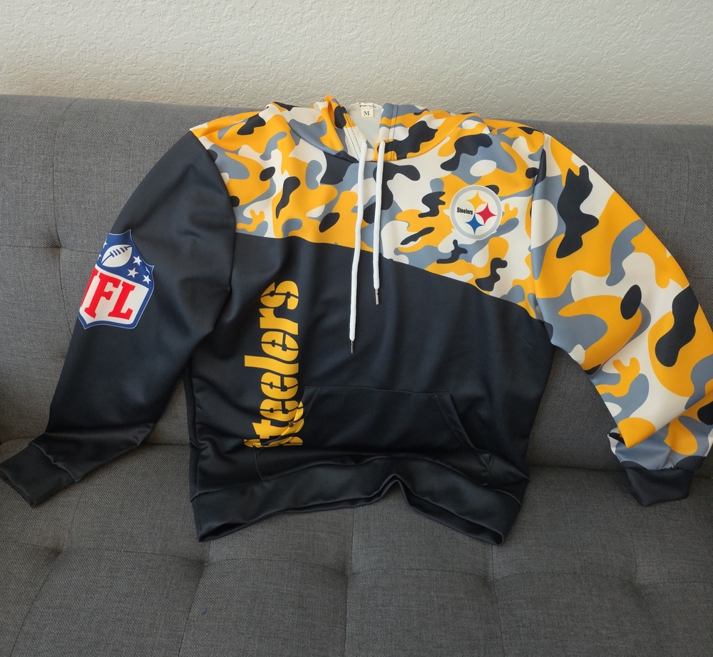 NFL Womens Black & Yellow Camo Swim Rash Guard Size M